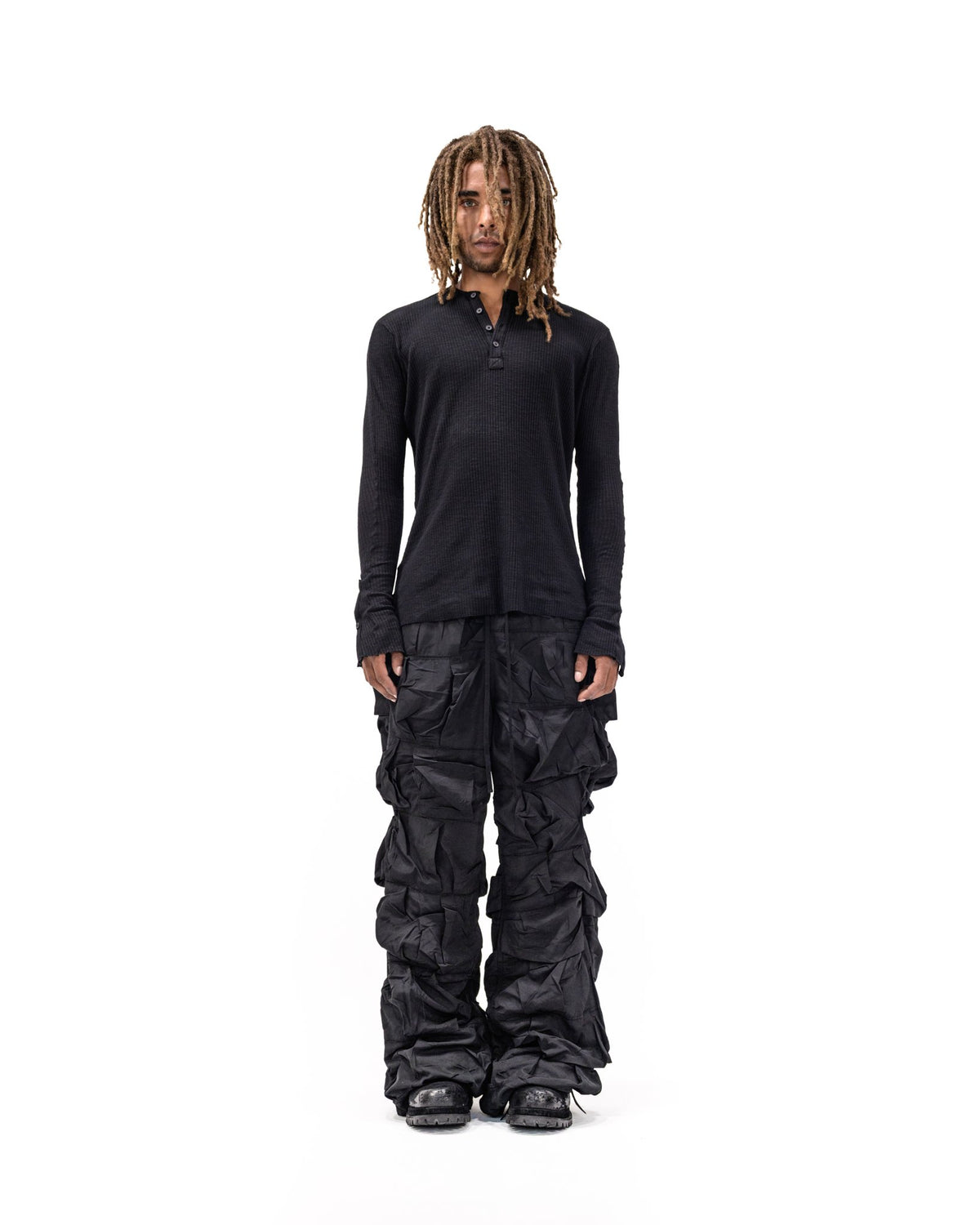 MERIDIAN BLACK LONGSLEEVE