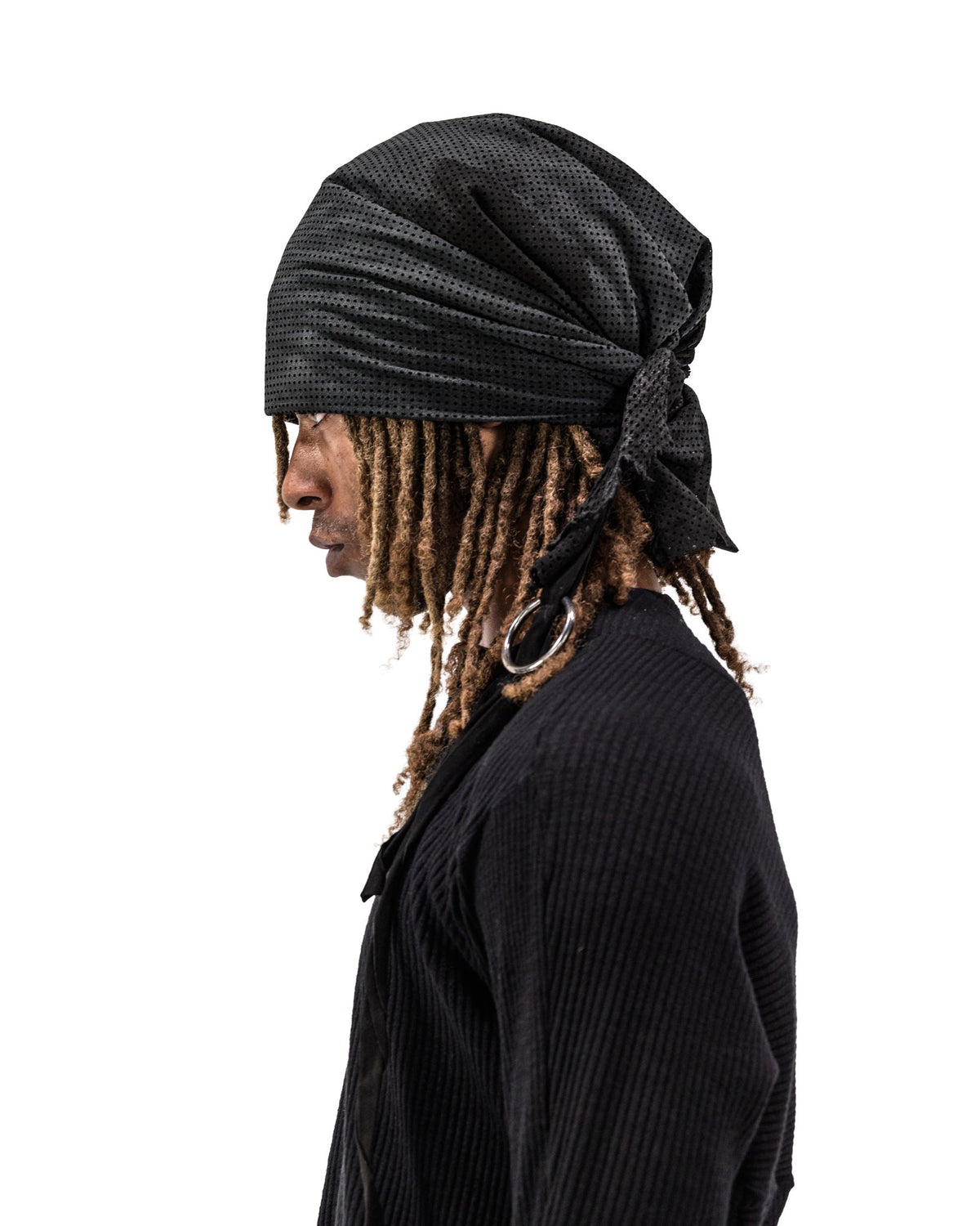LAMB LEATHER SCARF BLACK PERFORATED