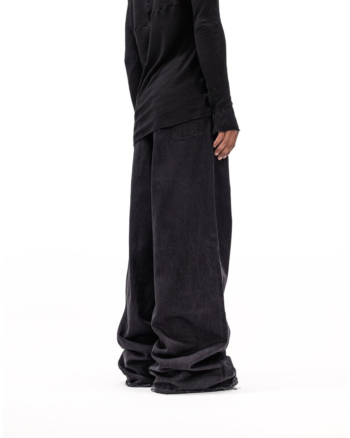 BIG BAGGY BLACK DENIM