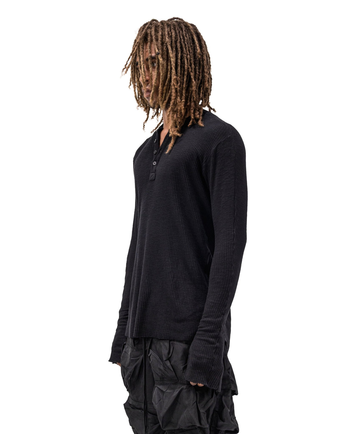 MERIDIAN BLACK LONGSLEEVE