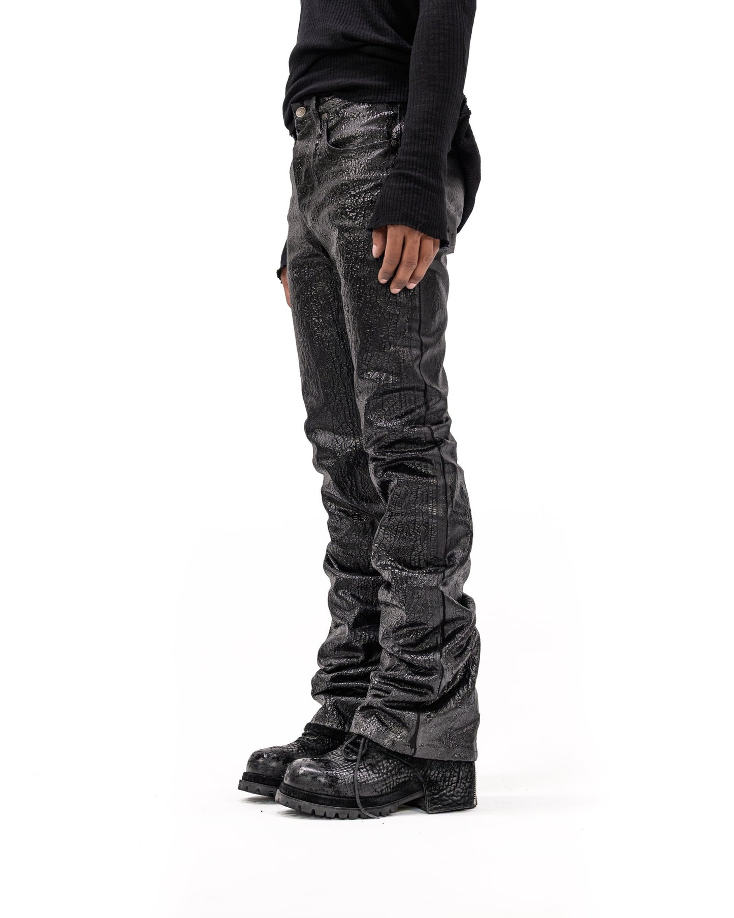 CRAQUELURE BLACK DENIM