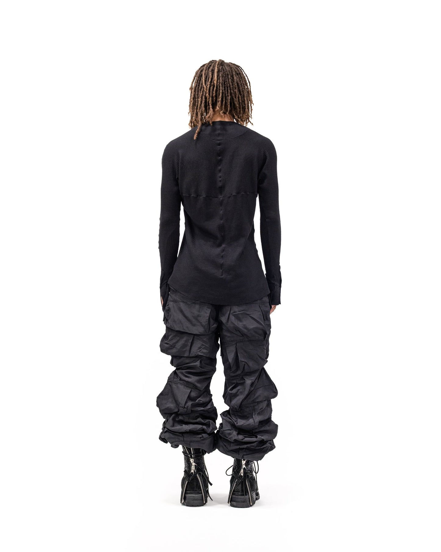 BLACK NYLON PLEATED PANTS