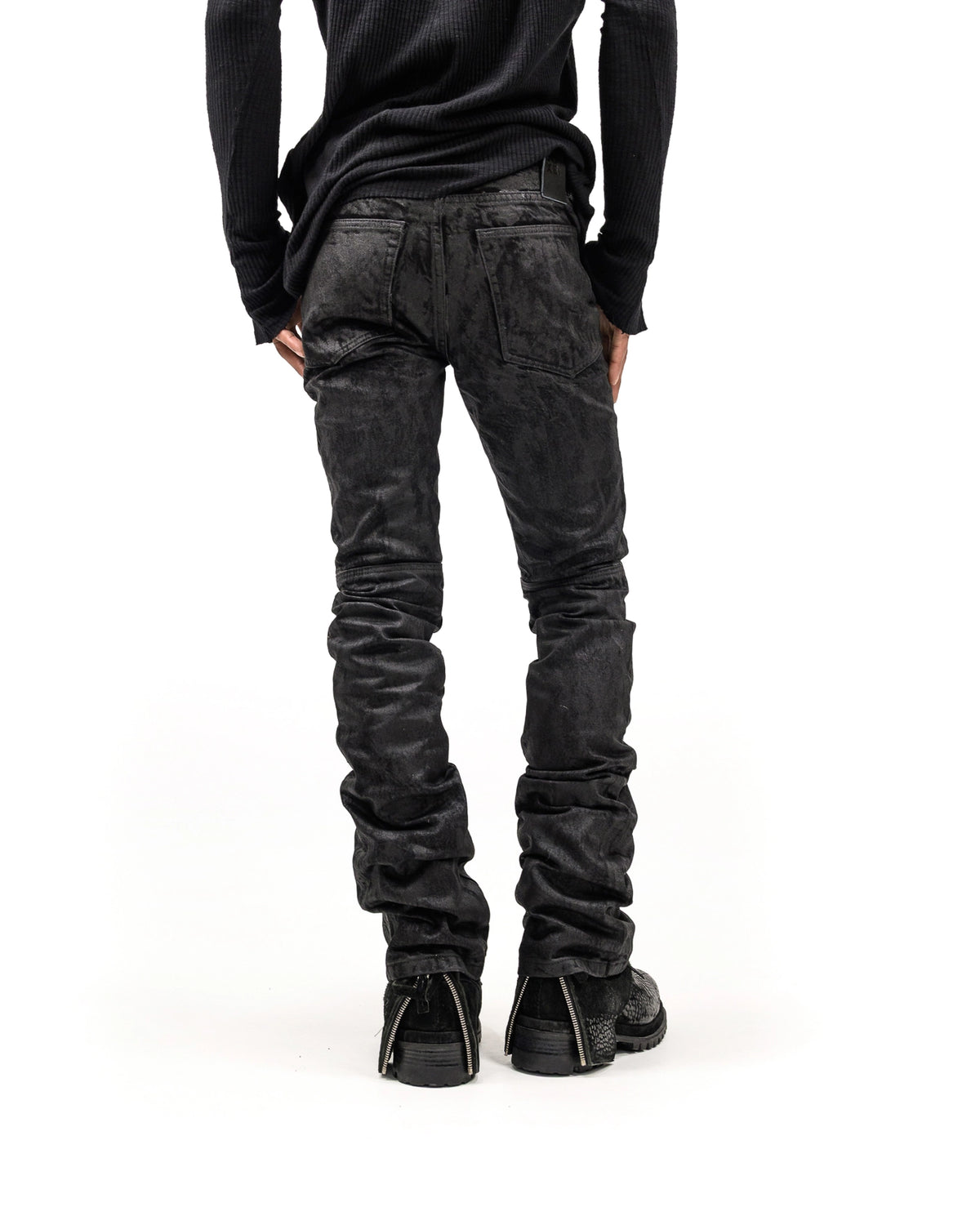 COATED BLACK DENIM