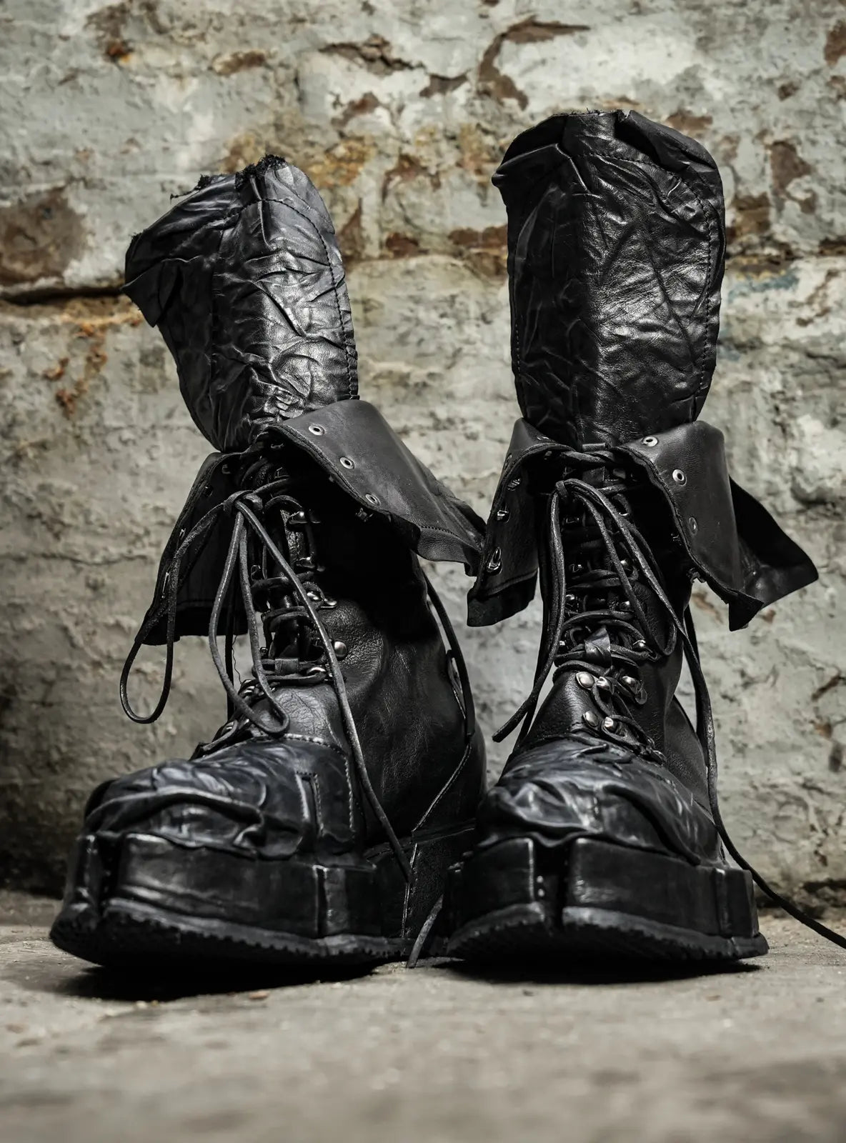 CARTILAGE LEATHER BOOTS