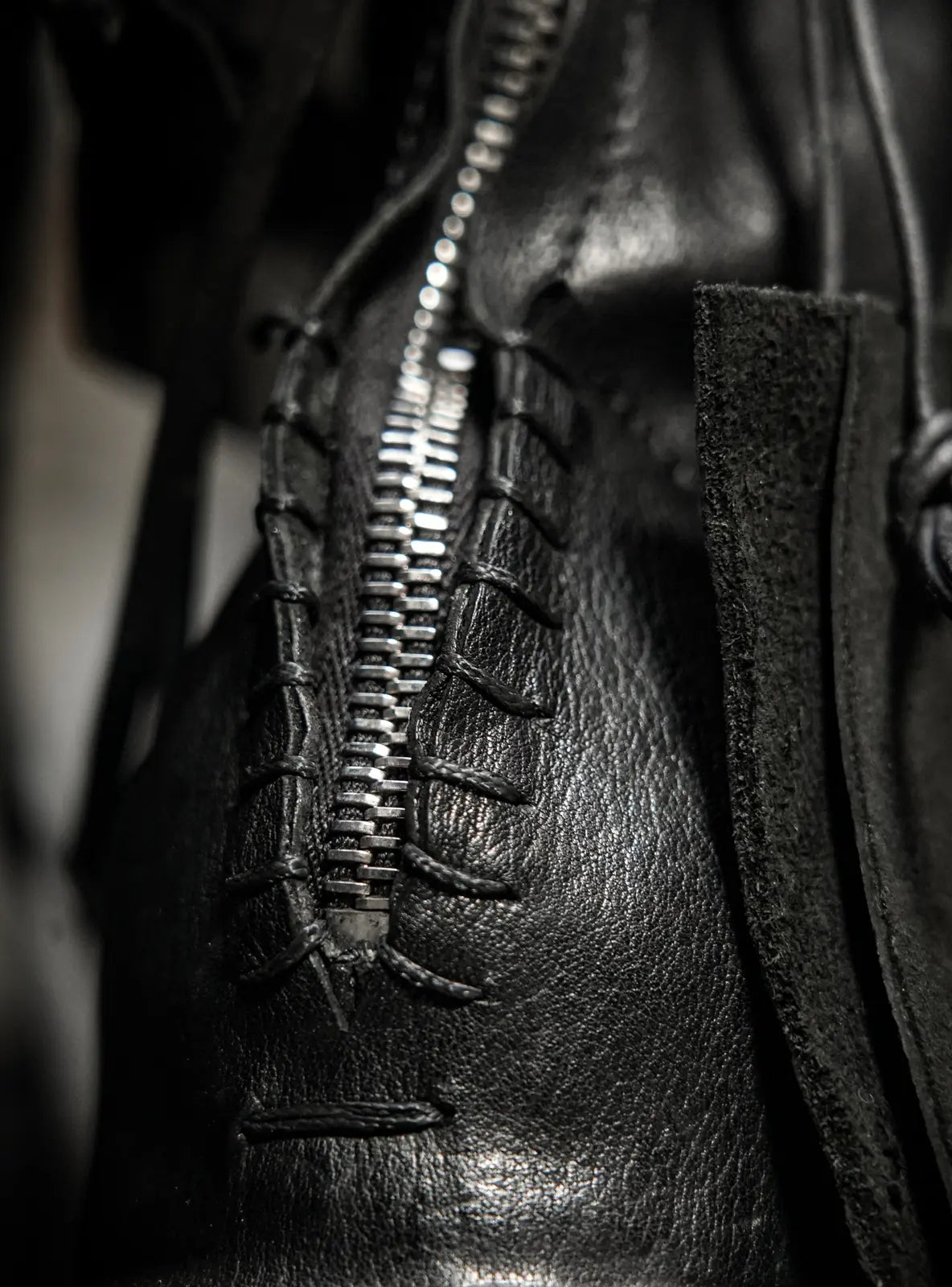 CARTILAGE LEATHER BOOTS