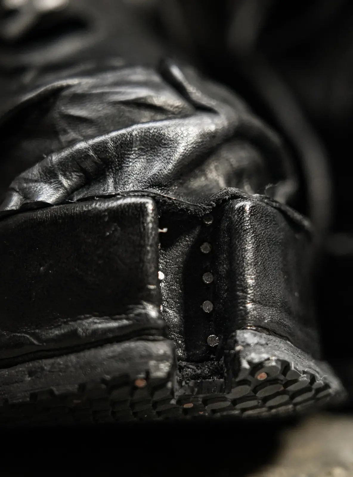 CARTILAGE LEATHER BOOTS