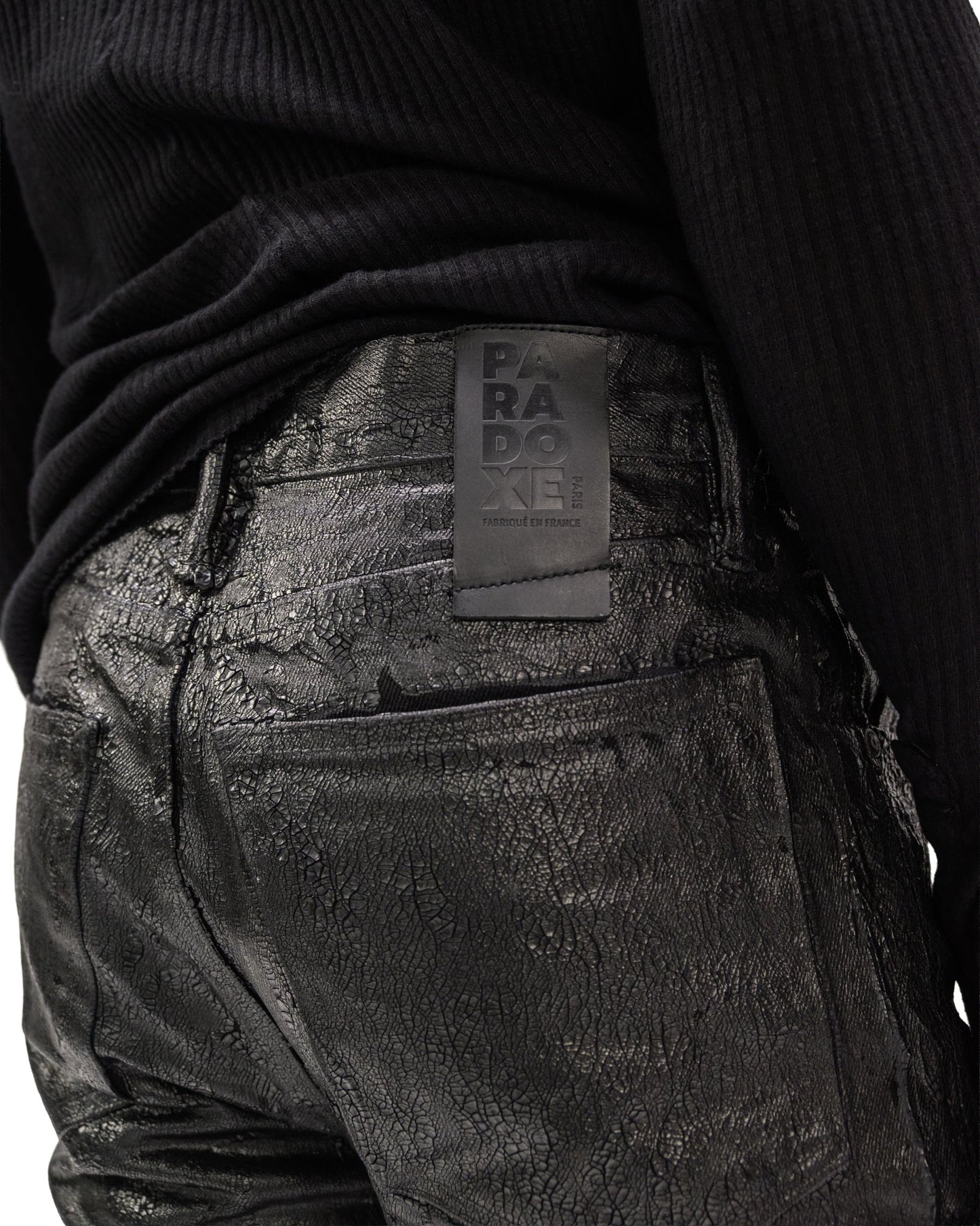 CRAQUELURE BLACK DENIM