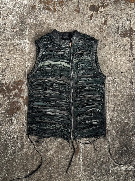 MILLE-FEUILLES SLEEVELESS LEATHER JACKET