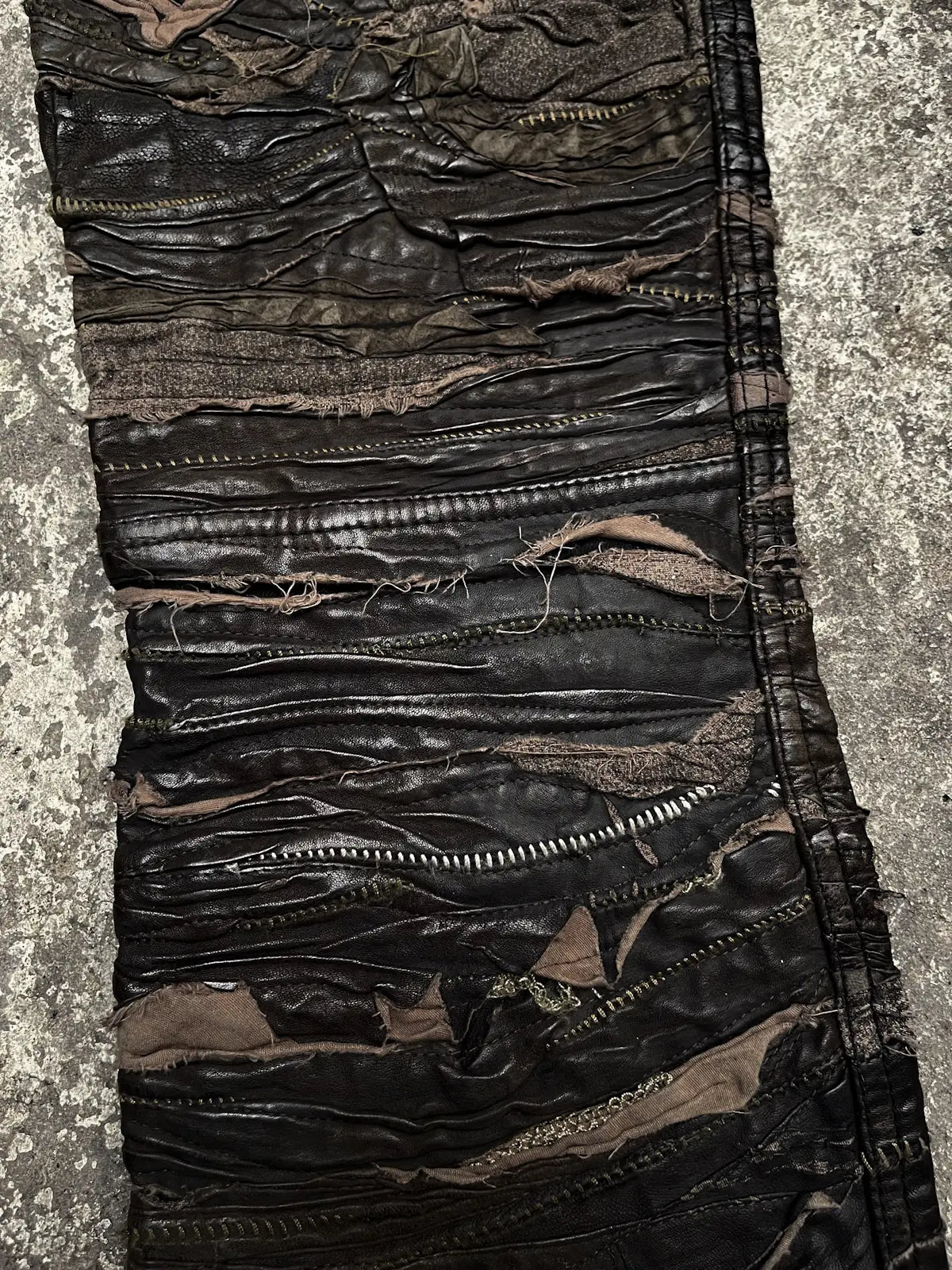 LAYERED LEATHER KHAKI COMMANDO