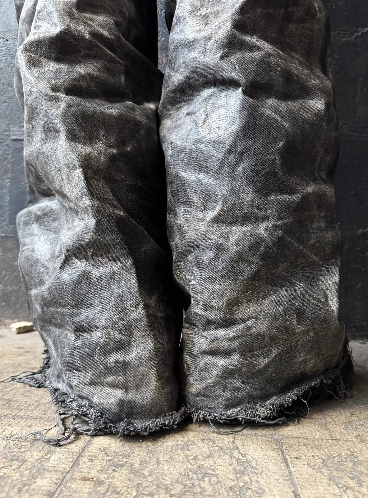 BLACK WAXED DENIM