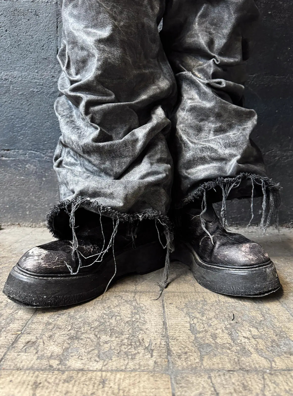 BLACK WAXED DENIM