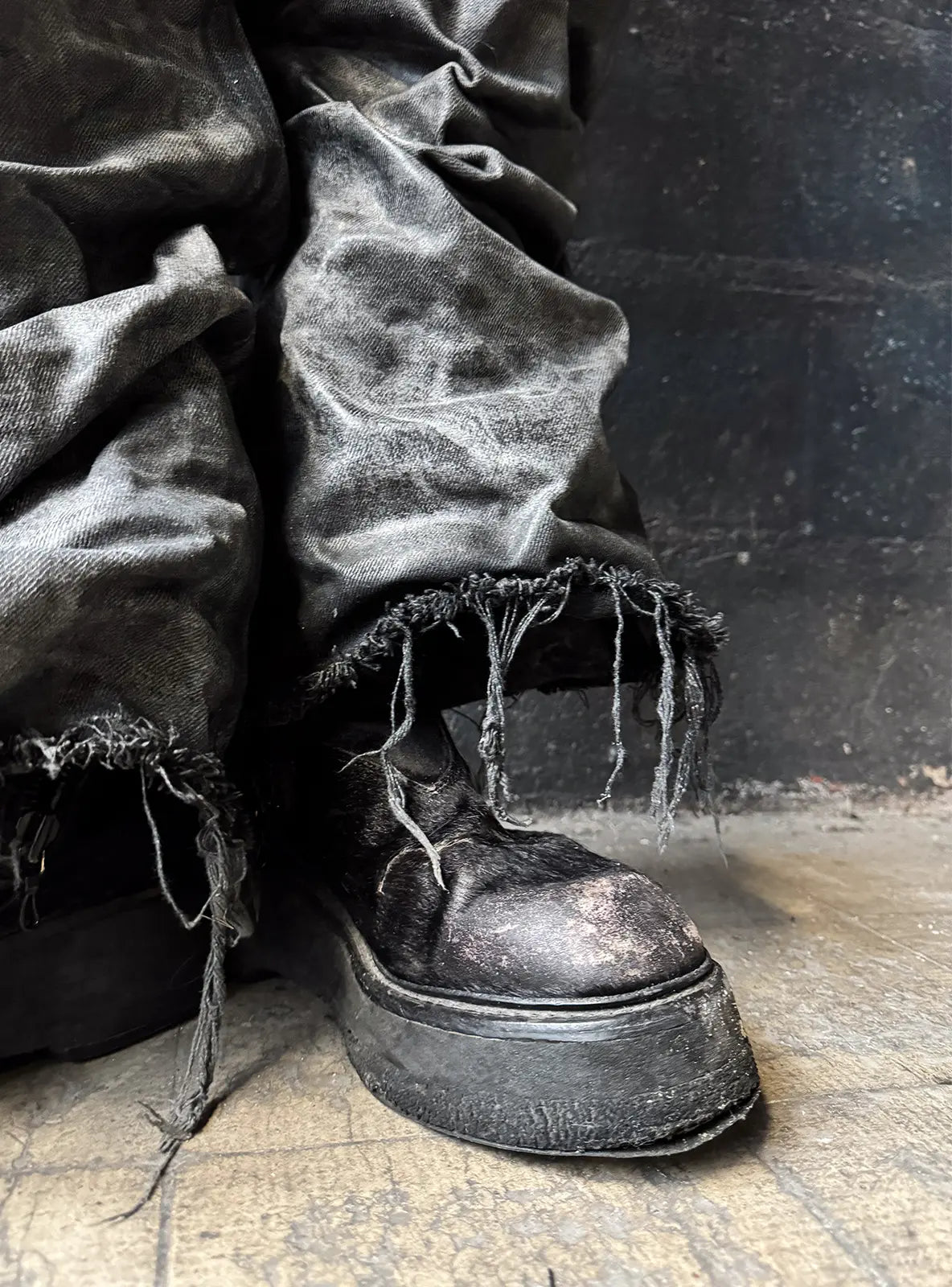 BLACK WAXED DENIM
